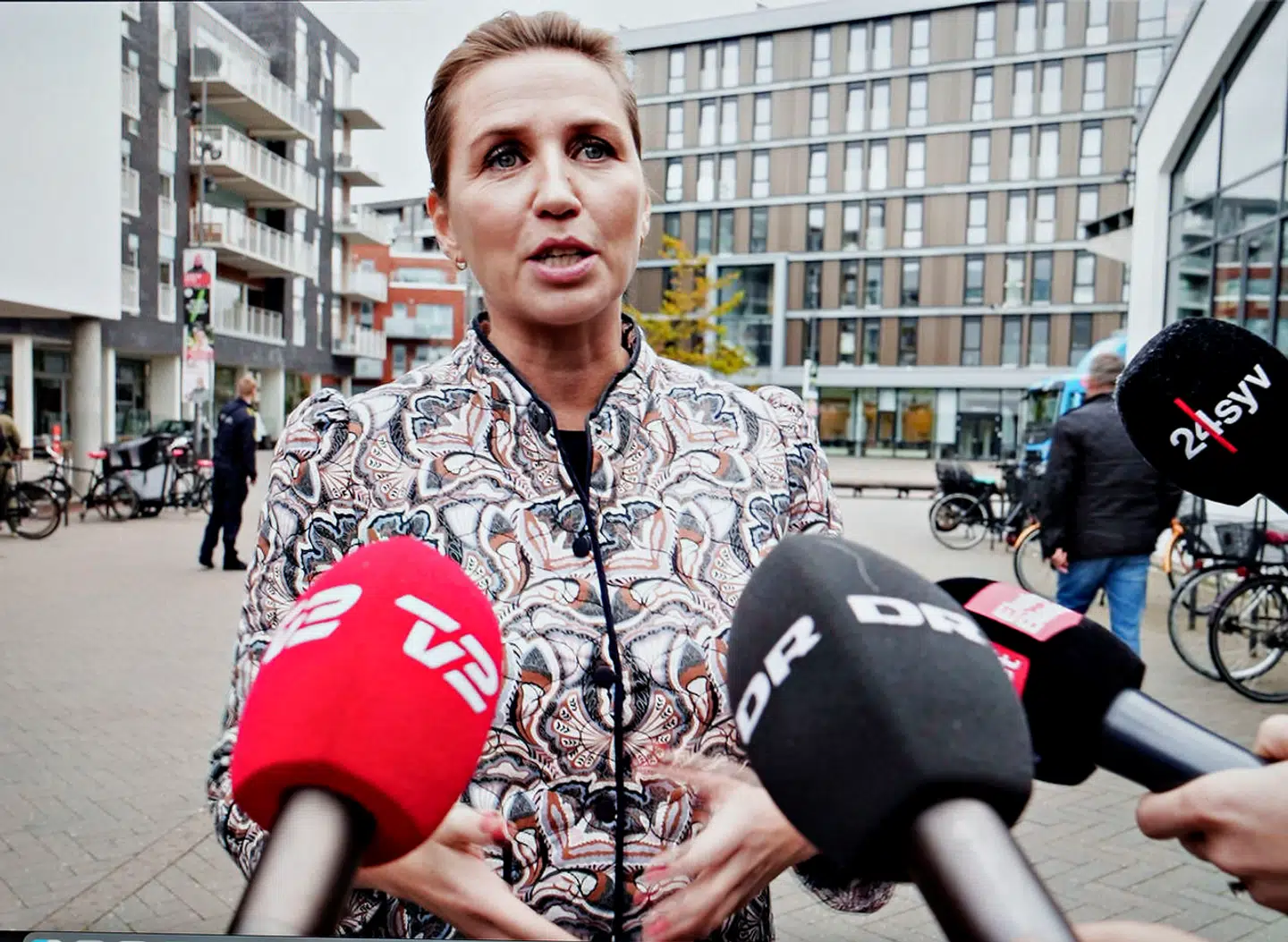 Statsminister Mette Frederiksen møder pressen om Lars Findsen bog i Aalborg, torsdag 13. oktober 2022. (Affot. fra video). (Foto: Henning Bagger/Ritzau Scanpix)