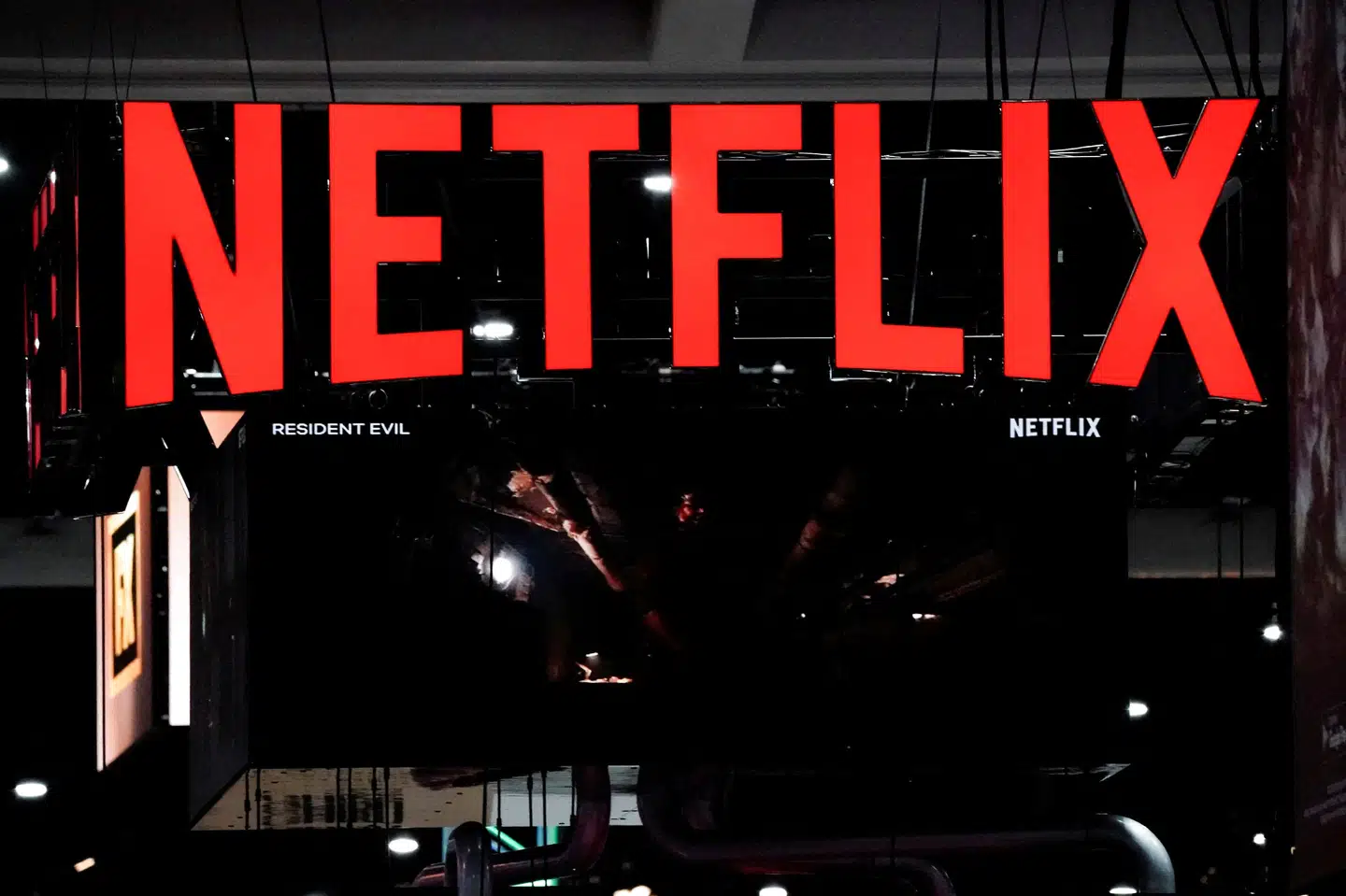 Der er penge at spare, hvis man kan leve med reklamer, når man streamer på Netflix. (Arkivfoto). Bing Guan/Reuters