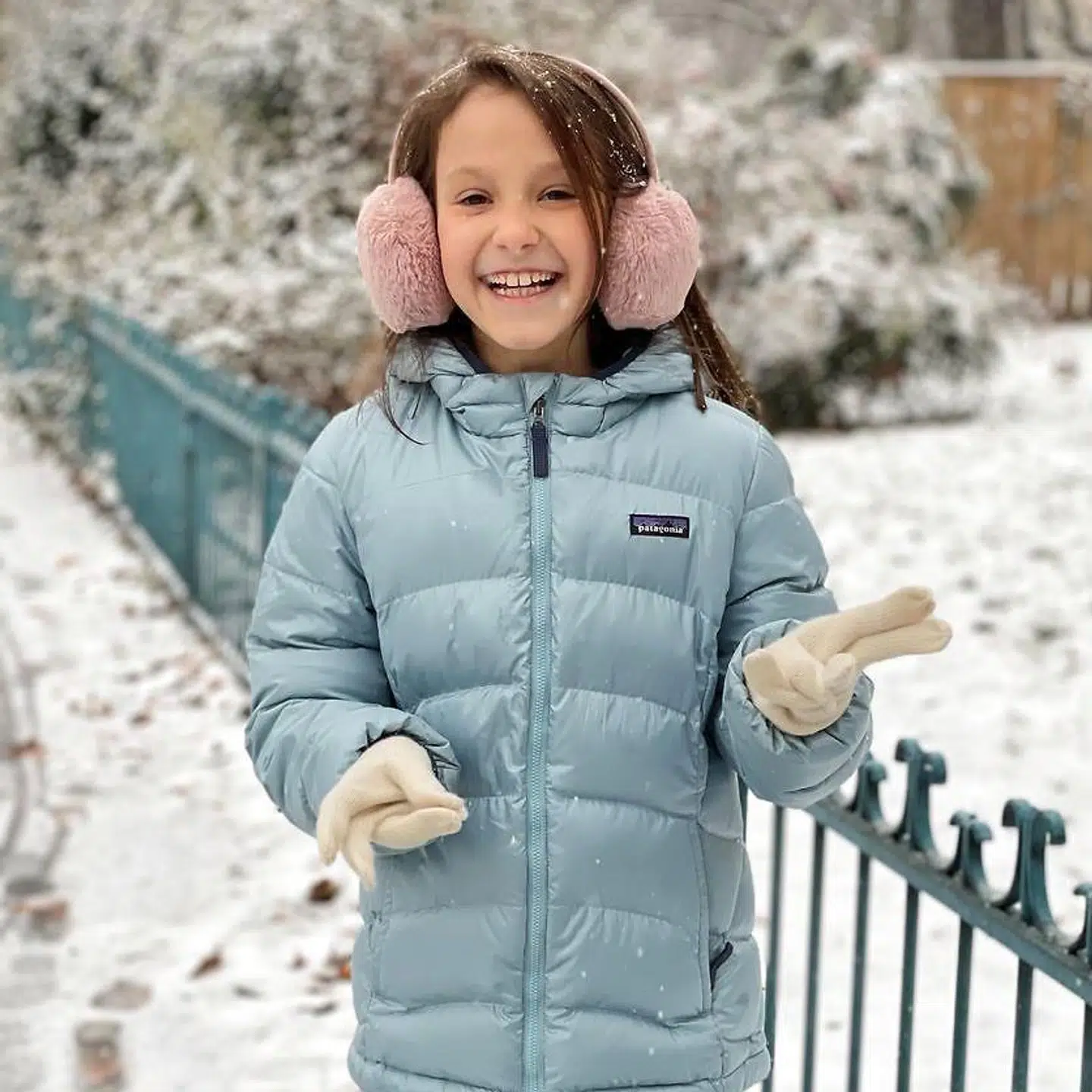 Da prinsesse Athena fyldte 9 år den 24. januar 2021, offentliggjorde kongehuset en række billeder af den i dag 10-årige prinsesse – snart komtesse Athena.