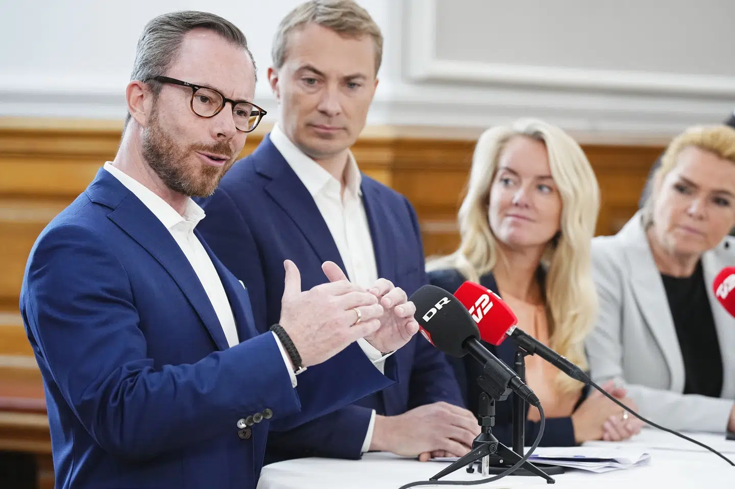 Formand for Venstre Jakob EllemannJensen, formand for De Konservative Søren Pape Poulsen, formand for Danmarksdemokraterne Inger Støjberg, formand for Dansk Folkeparti Morten Messerschmidt, formand for Nye Borgerlige Pernille Vermund og formand for Liberal Alliance Alex Vanopslagh holder pressemøde om fælles initiativer i forhold til danskernes frie valg. Martin Sylvest/Ritzau Scanpix
