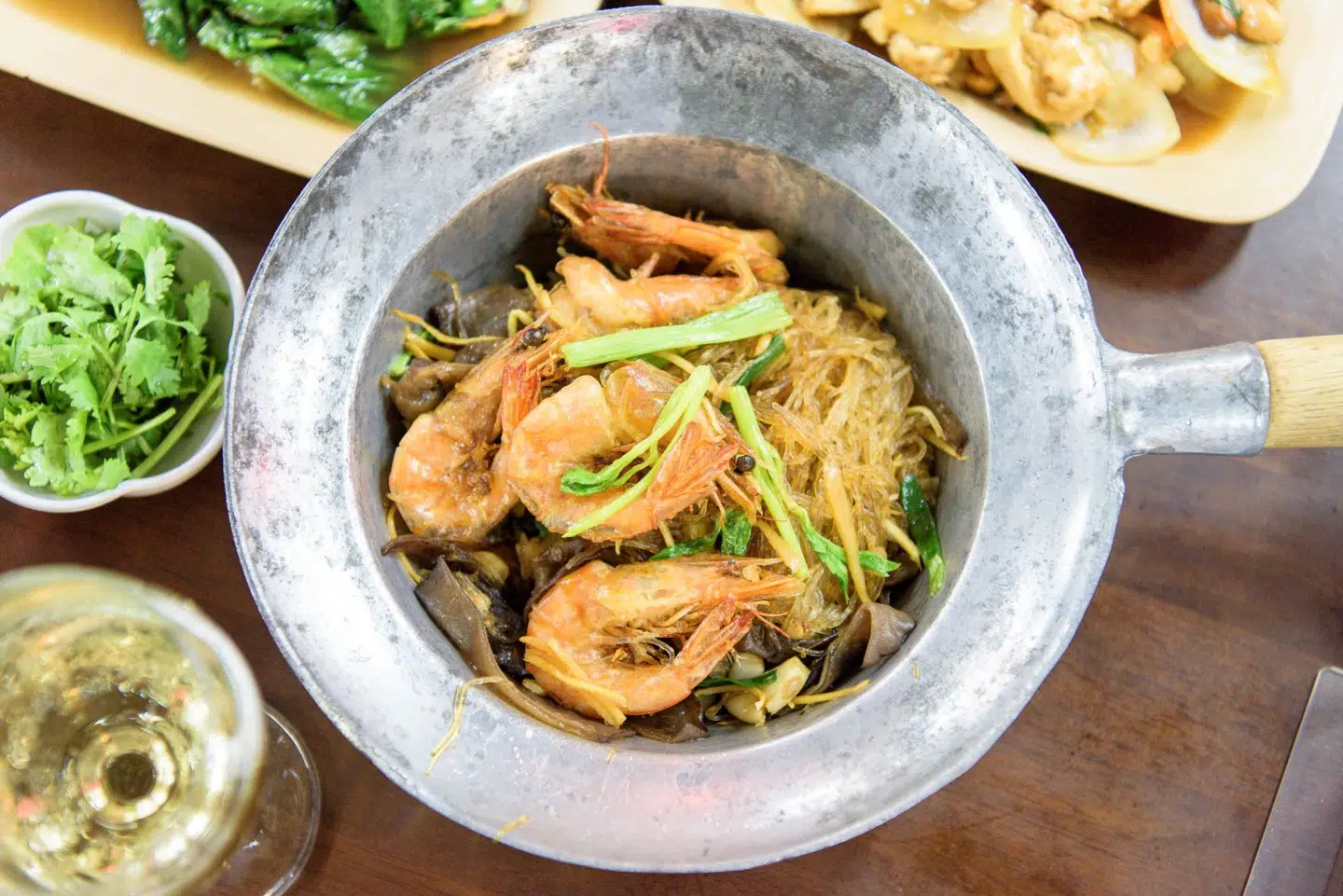 Det thailandske køkken er en sanserig nydelse ud i farver og krydderier.