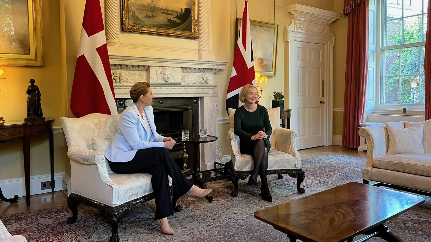 Mette Frederiksen mødes med Liz Truss lørdag formiddag i London
