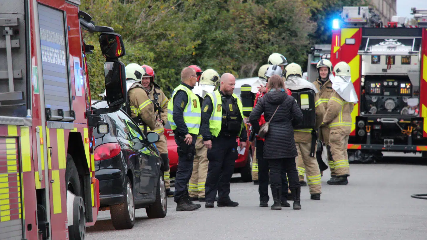 Vanløse tidligt lørdag morgen, brand i lejlighed.