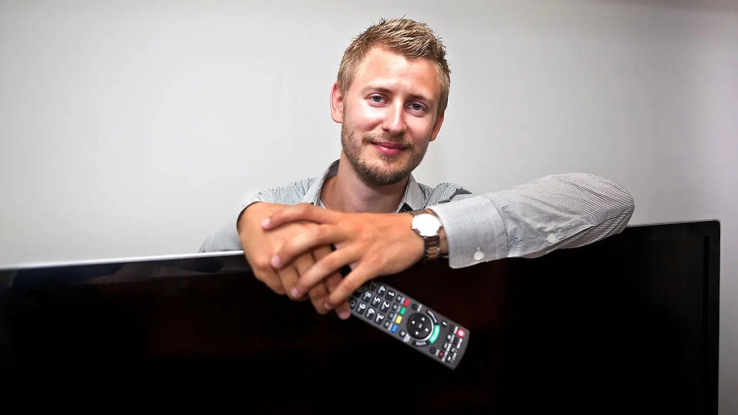 Rasmus Larsen er direktør og redaktør for tv-mediet Flatpanels, der gennem 15 år har fulgt tv-branchen bredt.