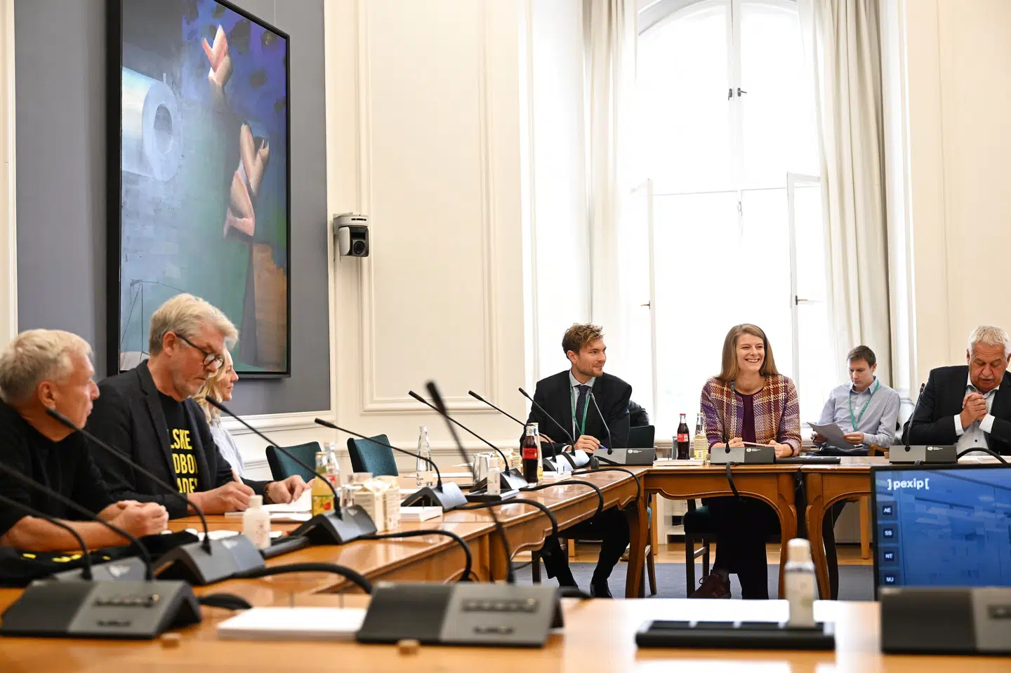 Uffe Elbæk (Alternativet) og Karsten Hønge (SF) til venstre i billedet var foruden Ane Halsboe-Jørgensen (S) blandt de hyppigste talere ved onsdagens samråd. Philip Davali/Ritzau Scanpix