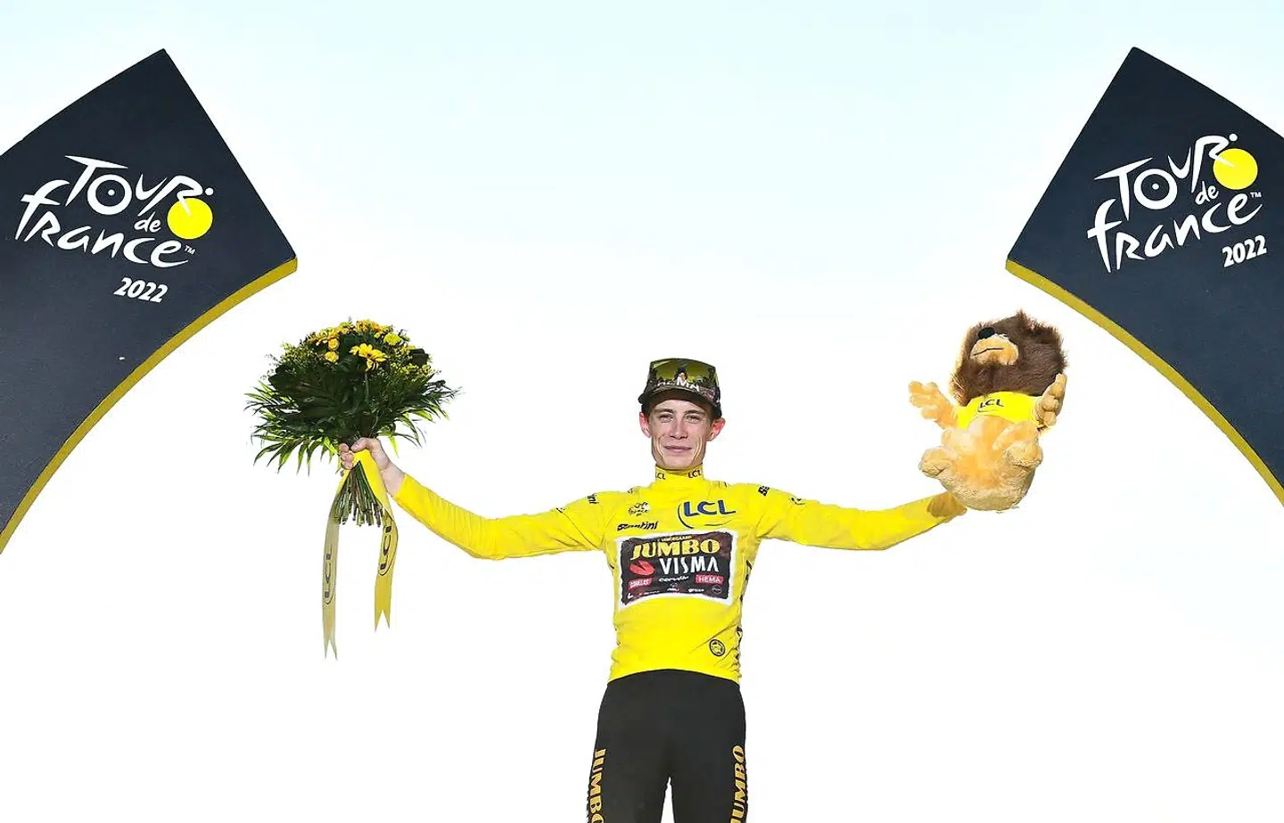 Jonas Vingegaard på podiet til Tour de France. Siden da har han kun kørt det hollandske gadeløb Etten-Leur, den 14. august.