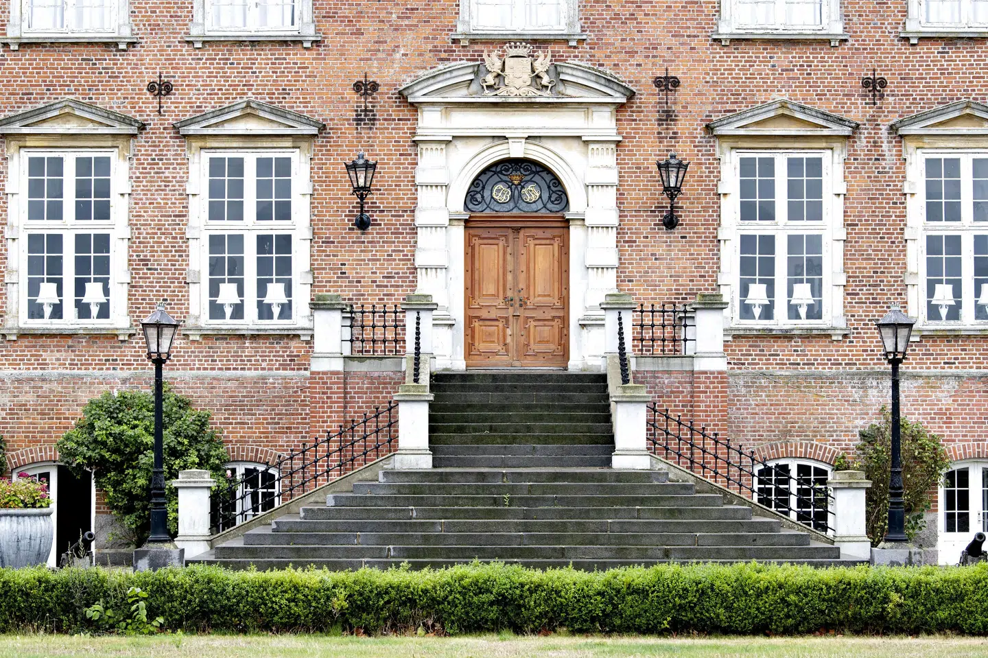 Louise Iuel Albinus købte tidligere i år sin søster, Caroline Fleming, ud af Valdemars Slot efter en længere strid mellem de to søstre. Flemings søn ejede dog en del af inventaret, og mange af de værdifulde og historiske genstande har onsdag været på auktion. (Arkivfoto). Bax Lindhardt/Ritzau Scanpix