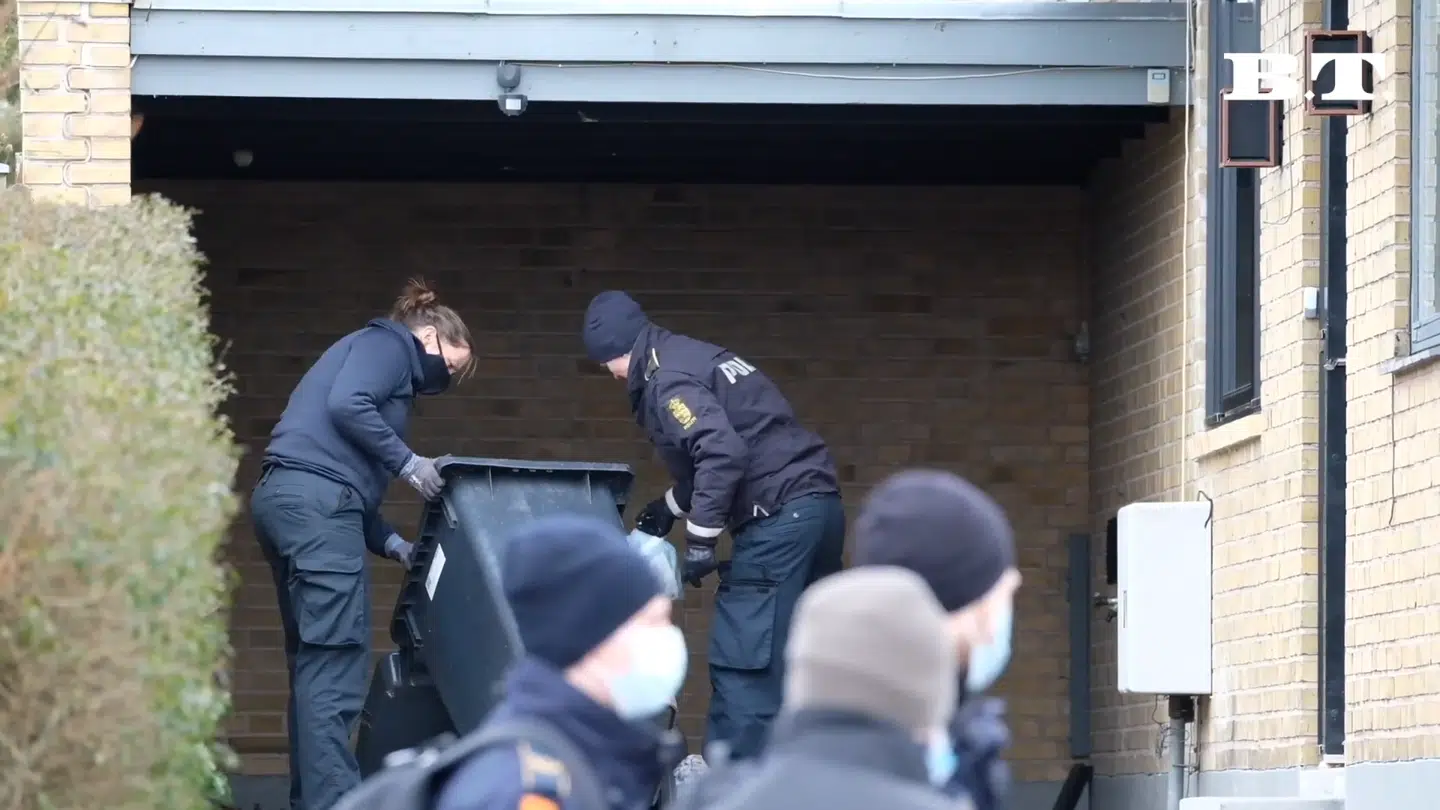 Politiet ransagede flere adresser og rodede i skraldespande under stor politiaktion sidste år.