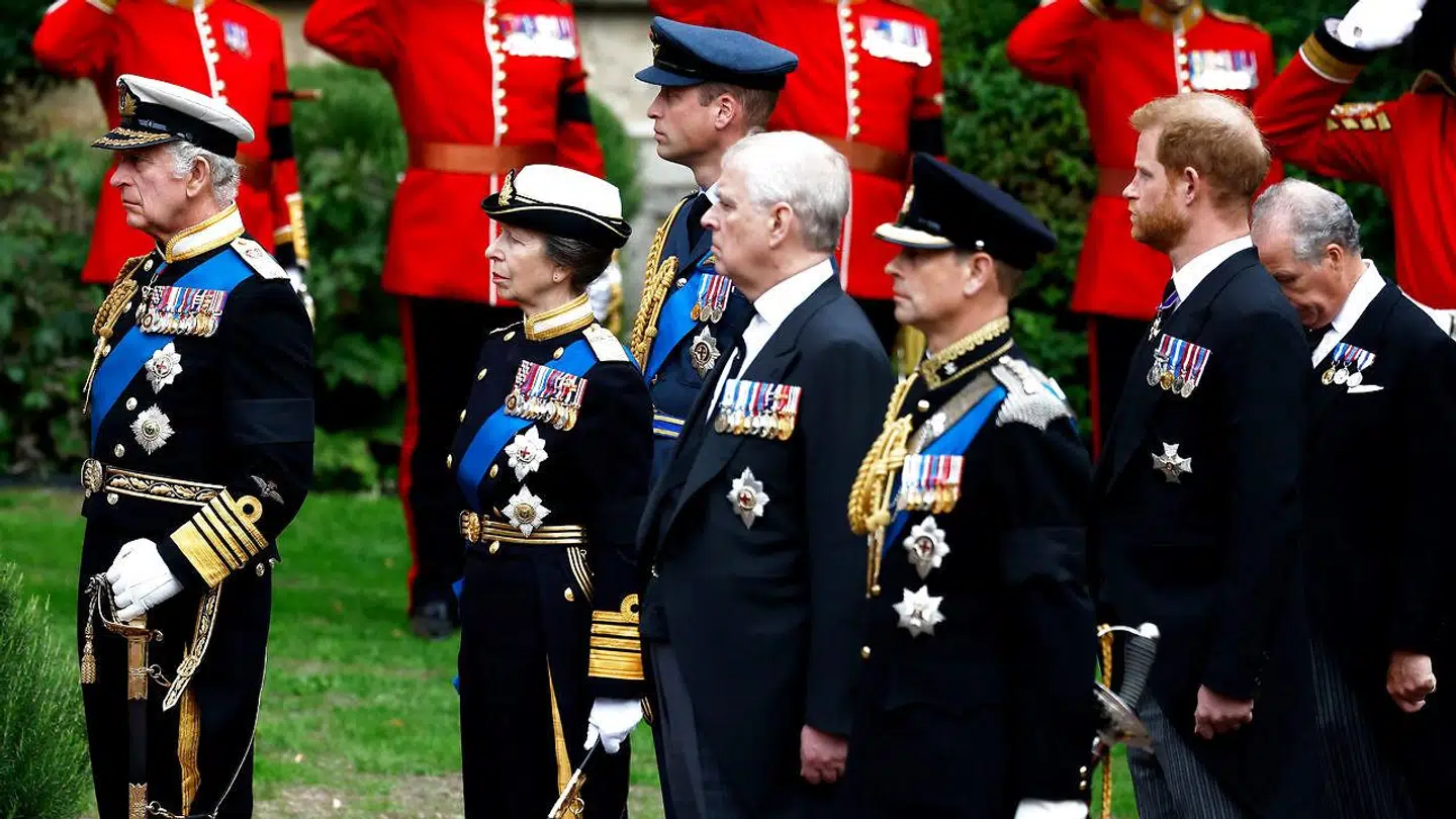 Der er rod i magthirarkiet i det britiske kongehus. Både prins Andrew og prins Harry har mere magt end prinsesse Anne og prins Edward, som ellers har en reel funktion og arbejder for kongehuset.