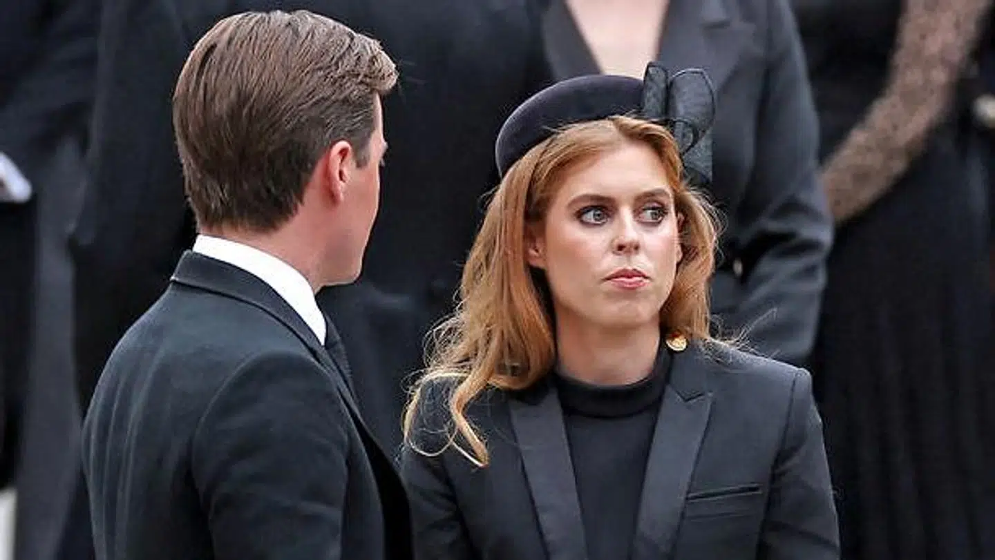 Prinsesse Beatrice har aldrig haft en fremtrædende rolle i det britiske kongehus. Men pludselig er hun blevet 'Counsellor of State'.