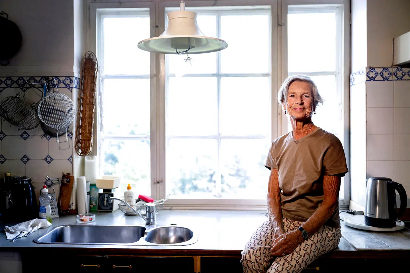 Mie Vessel Schlüter i køkkenet, hvor hun tilbragte mange gode stunder med sin Poul.