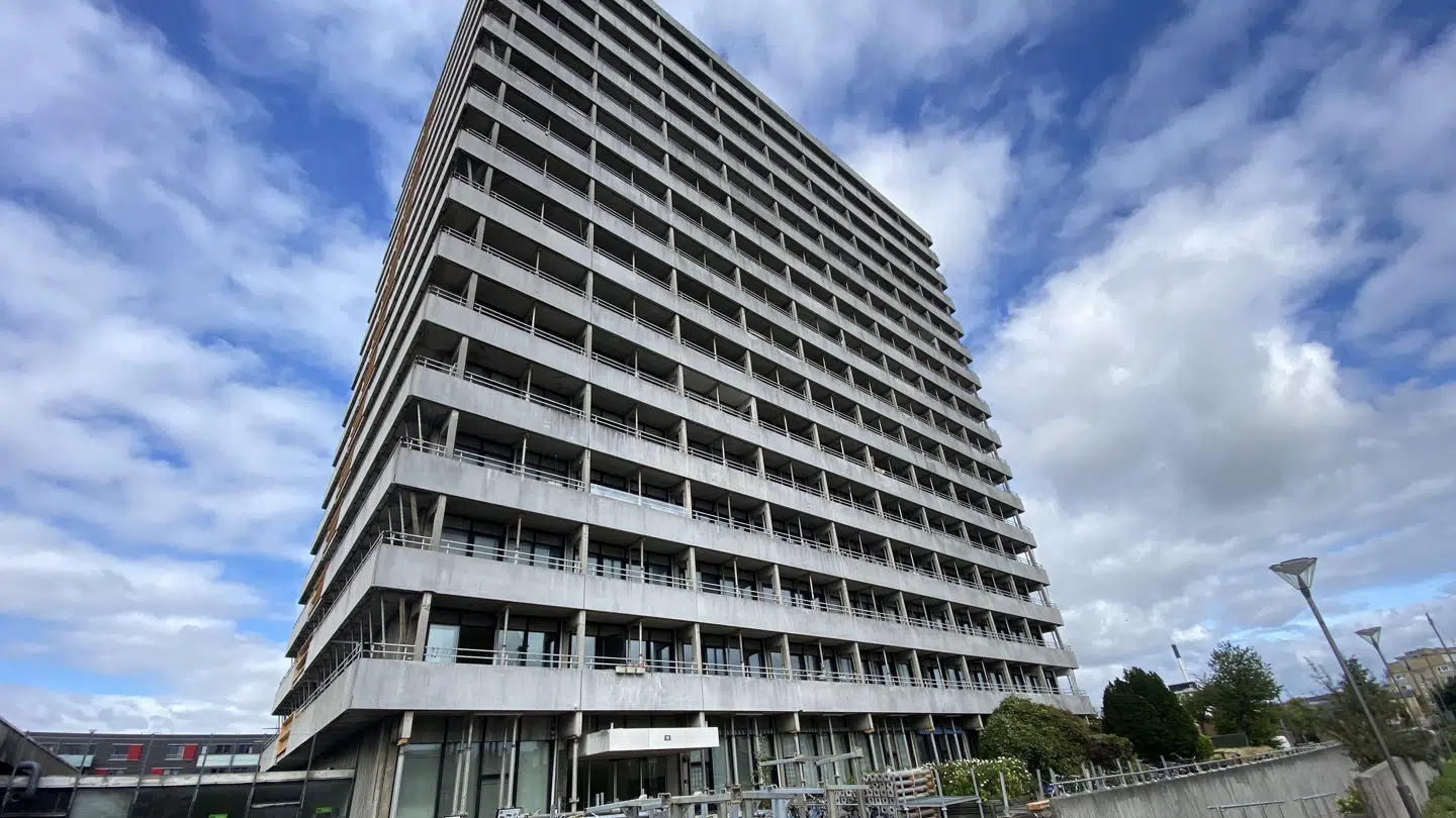 Snart skal højhuset på Amager rives ned.