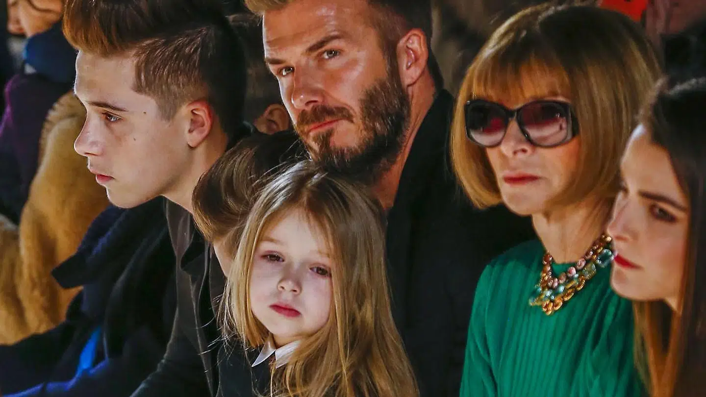 David Beckham har været meget inde over børnepasningen. Han ses ofte med datteren Harper ved forskellige arrangementer.