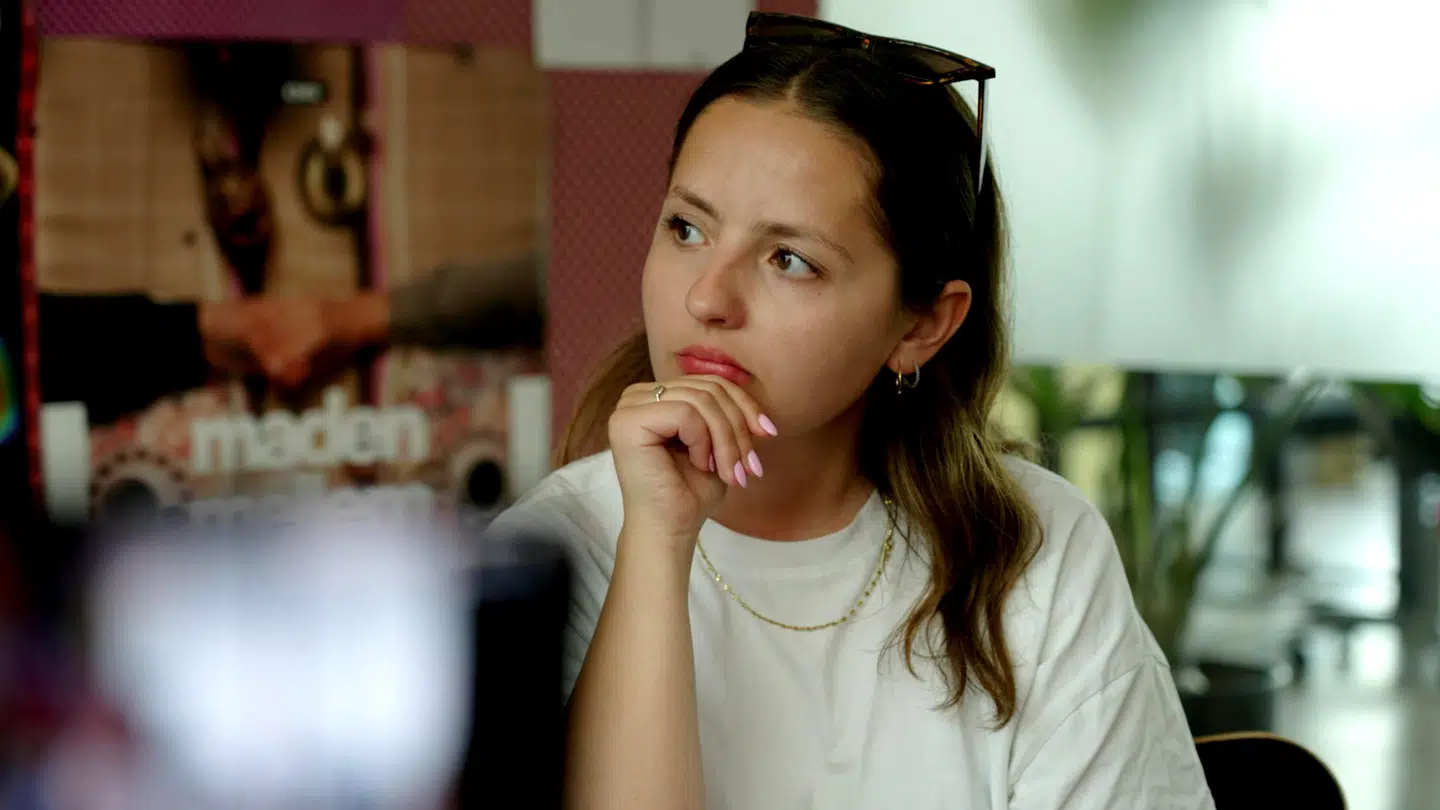 Adina Ren er indtil videre vært på 'Detektor'.