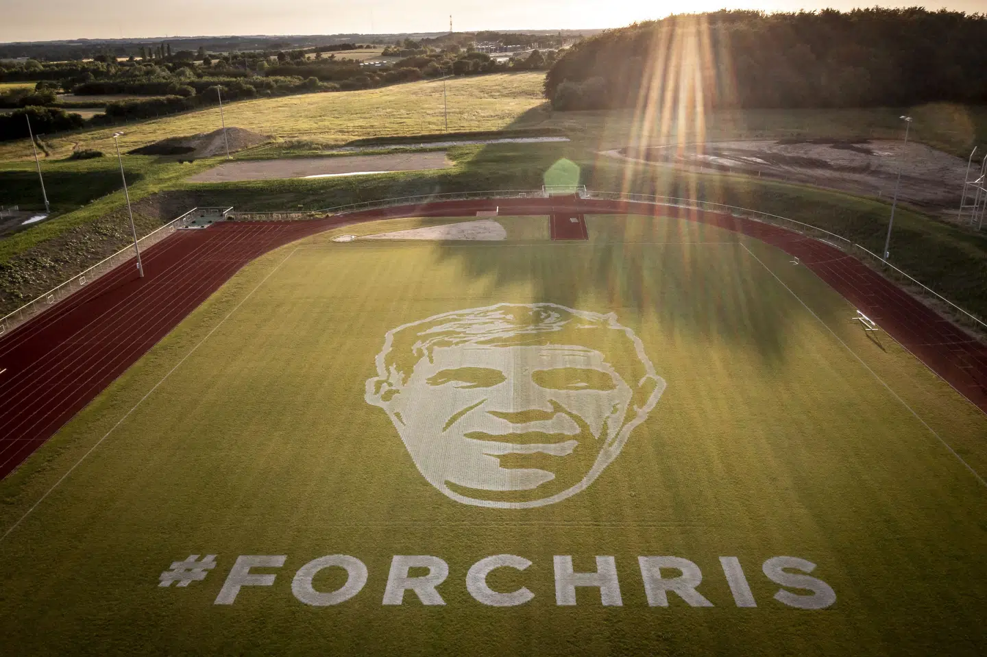 En robot malede op til Tour de France-starten i Danmark et gigantisk portræt af Chris Anker Sørensen i Holbæk Sportsby. (Arkivfoto). Mads Claus Rasmussen/Ritzau Scanpix