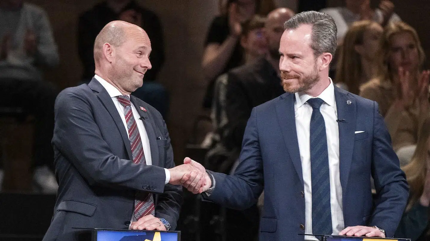 Jakob Ellemann-Jensen, Søren Pape Poulsen og resten af blå blok står til at få 50 procent af stemmerne.