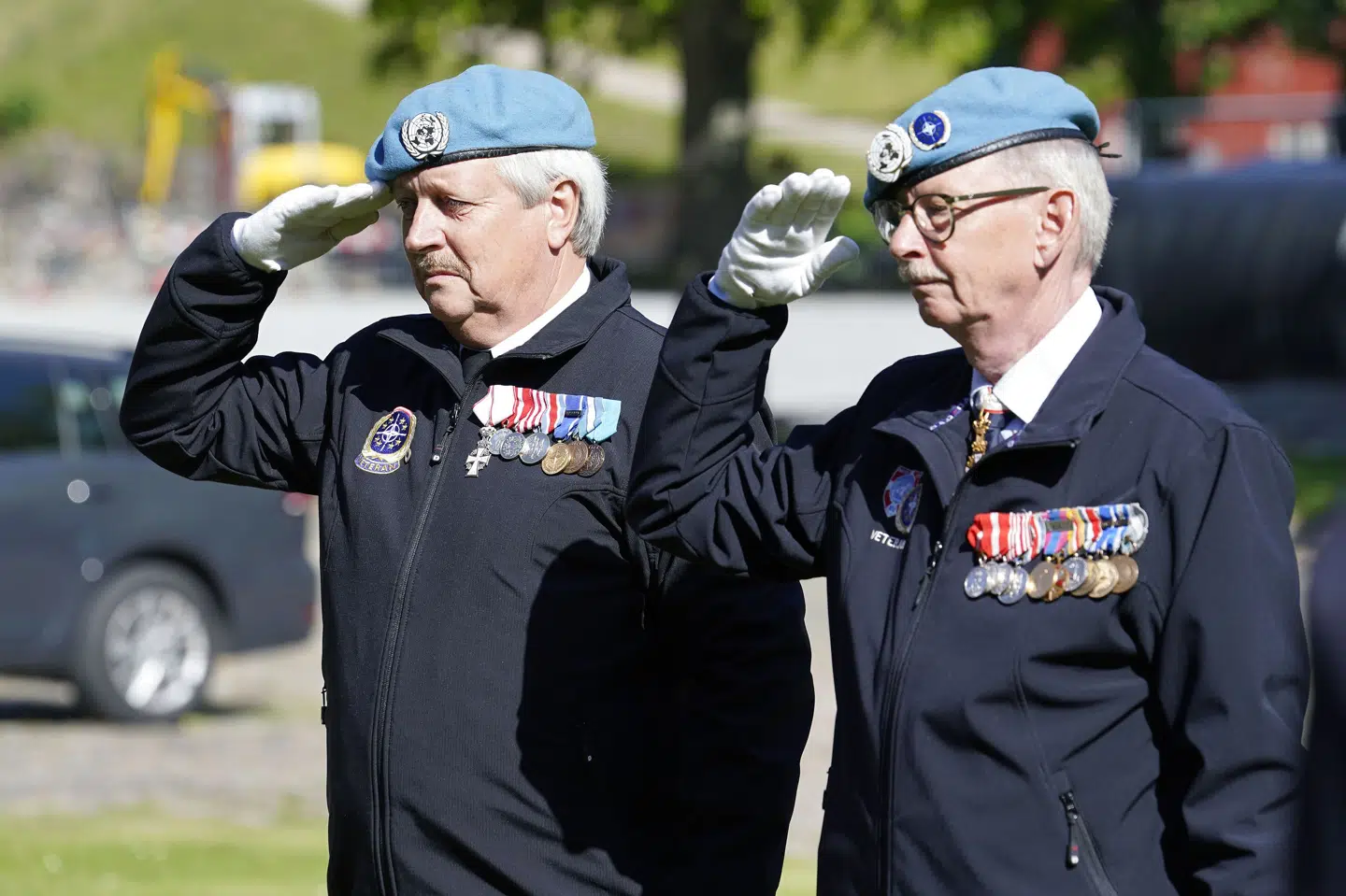 Veteraner, der har været udsendt på FN-missioner, kan se ud til at få en afklaring på deres erstatningssager. FN har nemlig afsat penge til at behandle deres erstatningssager. Veteranerne på billedet er ved at blive hædret under UN Peacekeepers Day. (Arkivfoto). Niels Christian Vilmann/Ritzau Scanpix