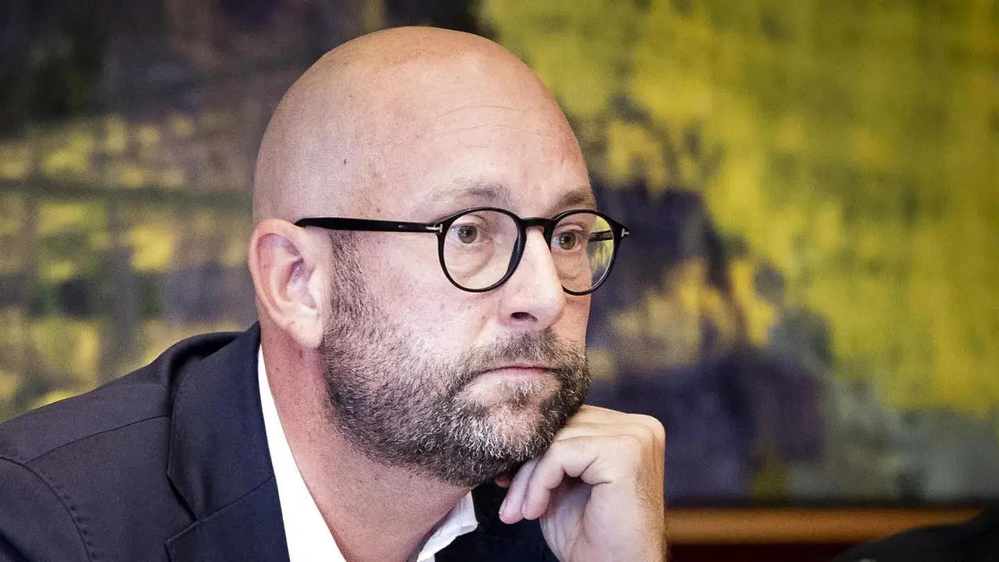 Fødevareminister Rasmus Prehn har været kaldt i samråd i Folketinget, hvor han skulle forklare sin brug af ministerkortet til private udgifter.