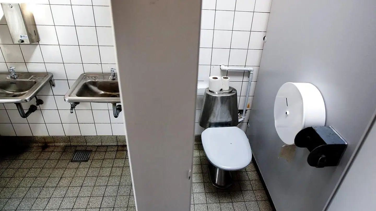 Det er ikke alle kvinder, der bryder sig om at bruge et offentligt toilet.