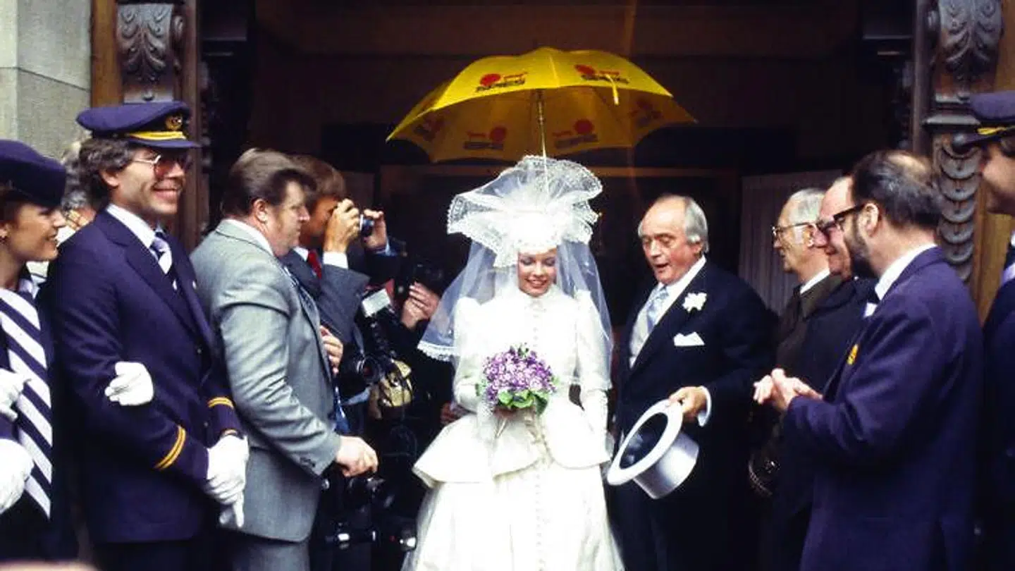 Det var Holmens Kirke i København, der lagde rammen om det celebre bryllup.