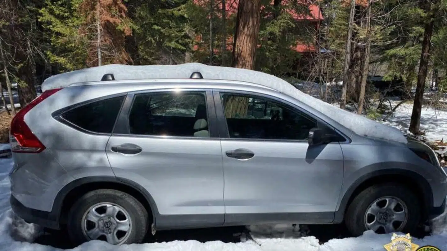 Politiet delte dette billede, da de efterlyste bilen. Foto: Placer Country Sheriff's Office