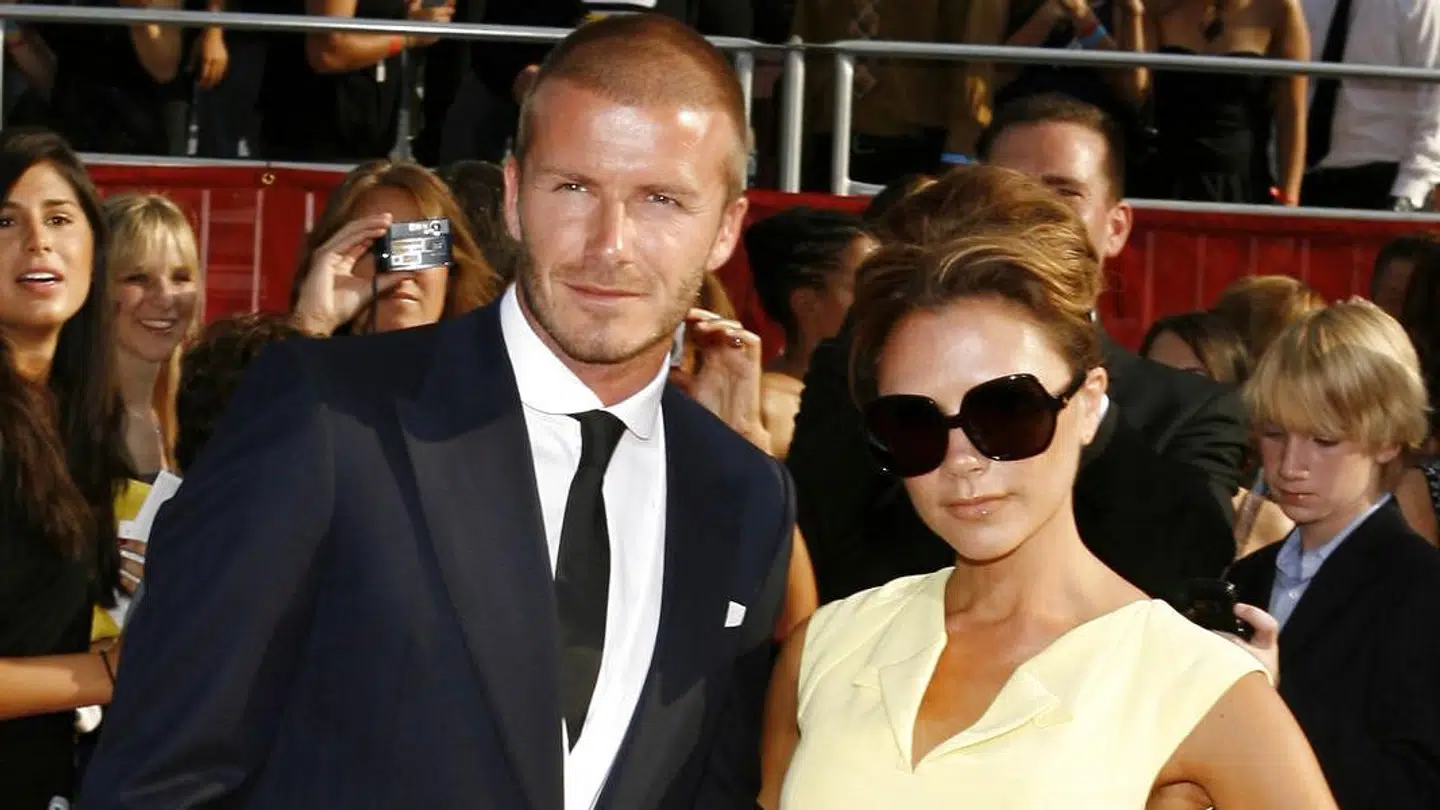 Der er langt fra den arbejderklasse, som Victoria og David Beckham voksede op i, og til det liv, de lever i dag.