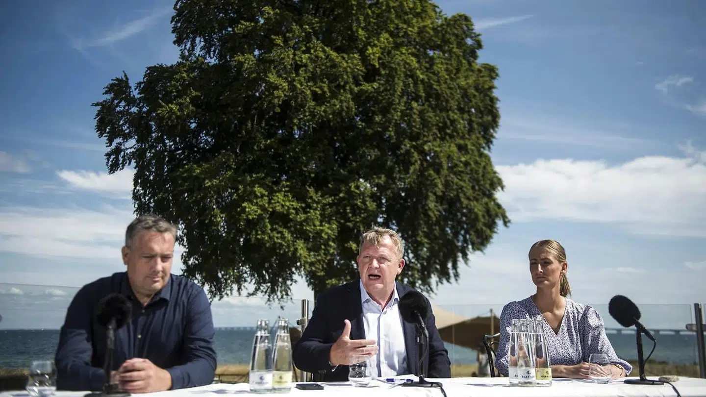 Partisekretær Anders Schiermer, formand Lars Løkke Rasmussen og Gitte Møller Højlund fra Moderaterne holder pressemøde efter partiets sommergruppemøde i Nyborg, lørdag den 20. august 2022.