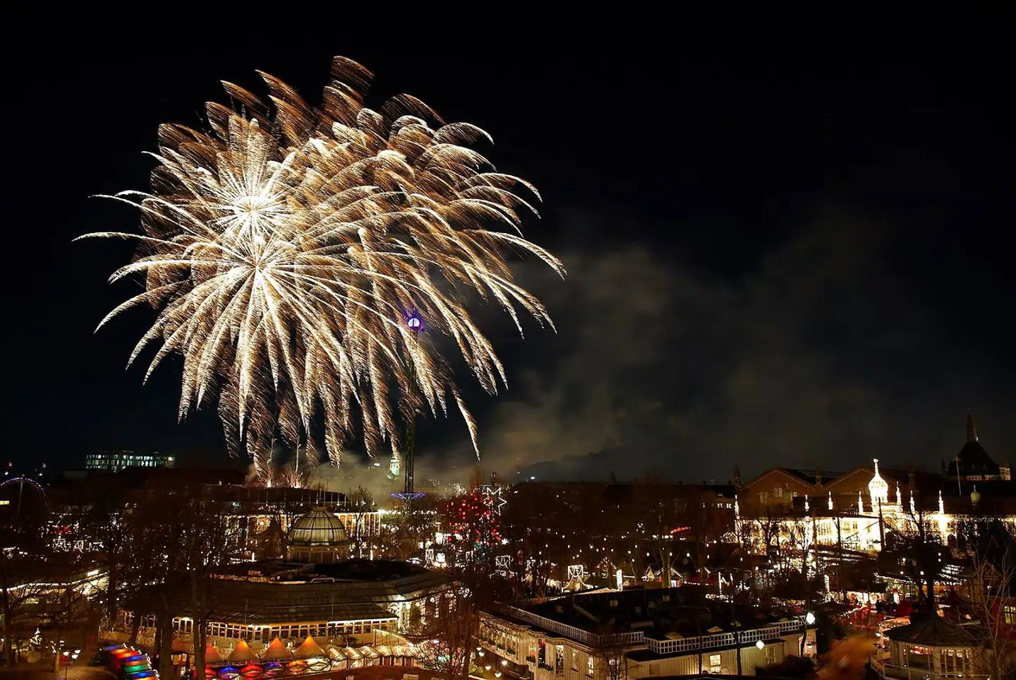 Tivolis fødselsdagsfyrværkeri har skabt frustrationer hos flere borgere i København.