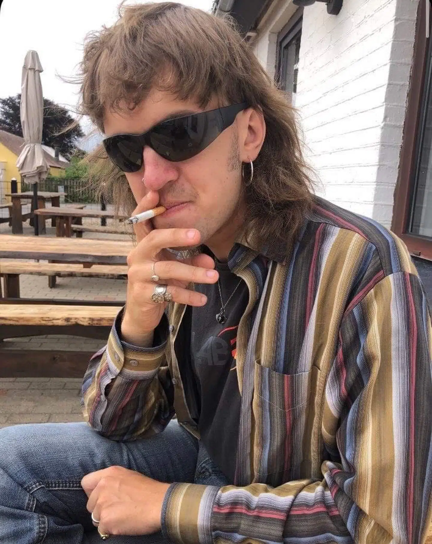 Johannes har kontaktet 'Helt væk', fordi han gerne vil finde Clara, som han mødte i et tog for knap to år siden.