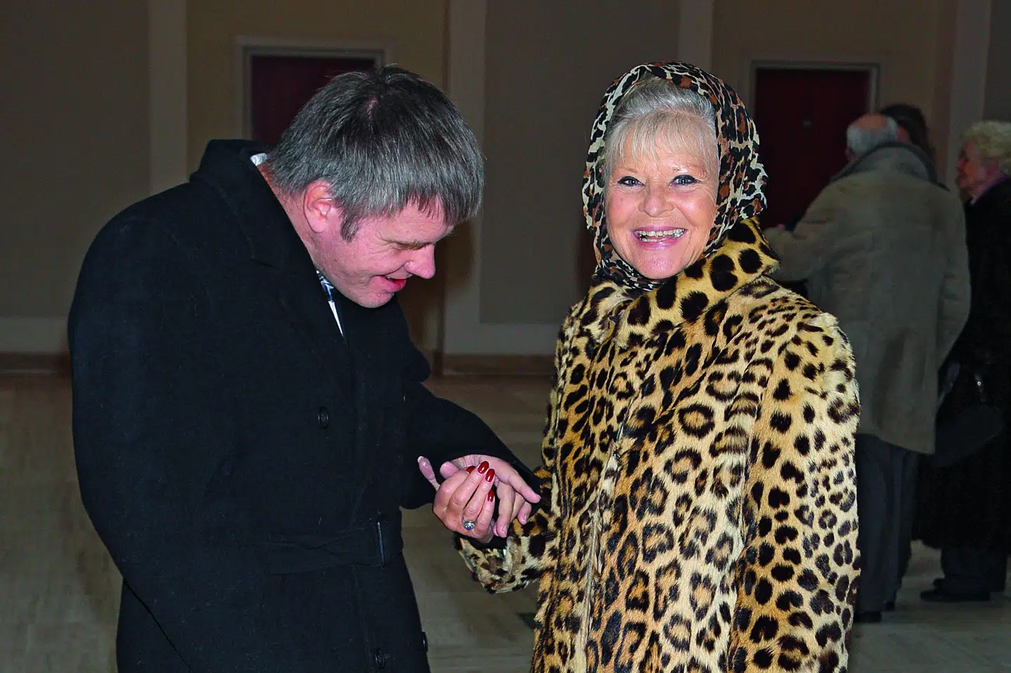 Lone Hertz med sønnen Tomas på vej til bryllup i 2012.