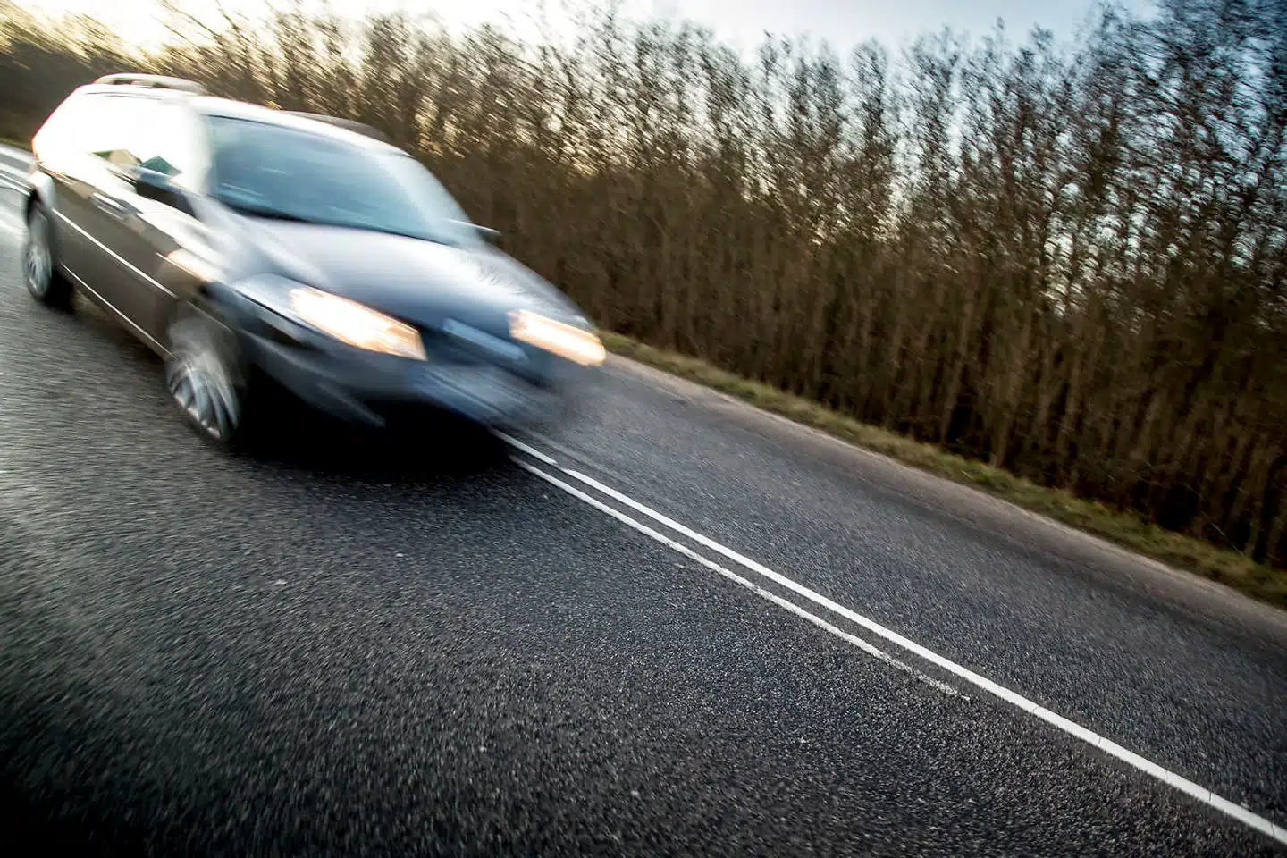 Politiet har beslaglagt 996 biler brugt til vanvidskørsel i løbet af ét år. Reglerne om, at politiet kan beslaglægge de biler, selvom ejeren ikke har siddet bag rattet, trådte i kraft 31. marts 2021.