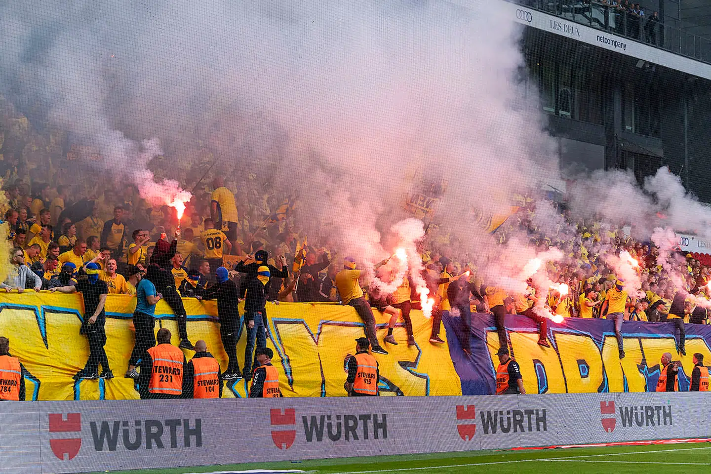 Brøndbys fans. Superligakampen mellem FC København og Brøndby IF i Parken, København, søndag den 7. august 2022.