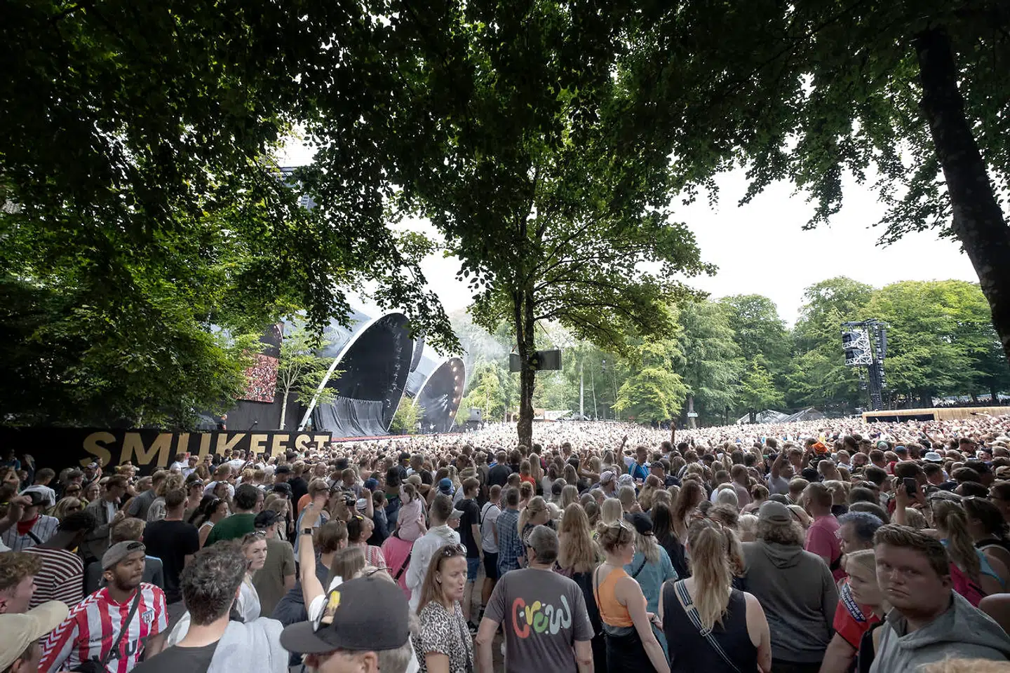 Lukas Graham åbner Smukfest, Skanderborg på de nye bøgescener onsdag den 3. august 2022. (Foto: Helle Arensbak/Ritzau Scanpix)