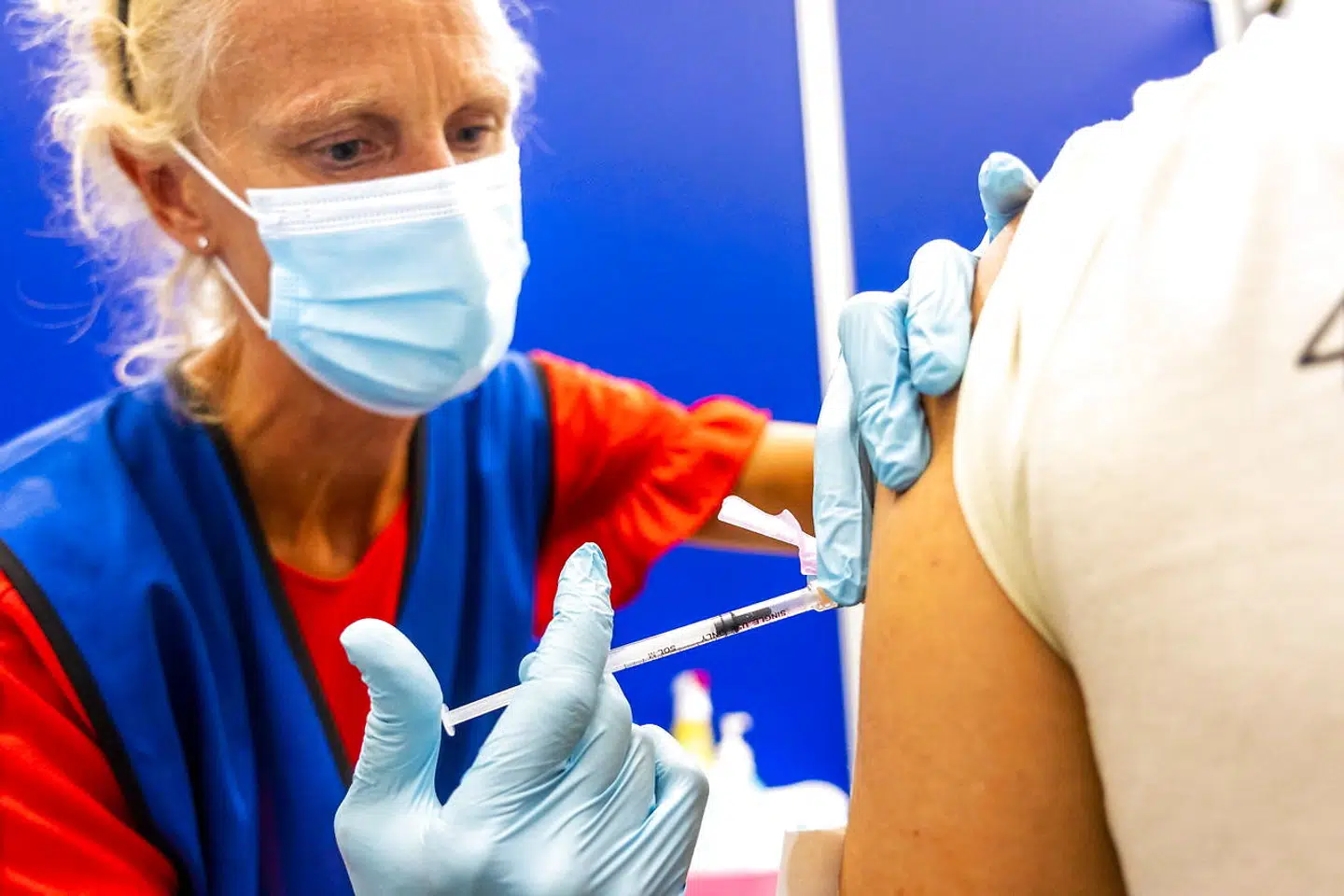 Vaccinen mod abekopper produceres af Bavarian Nordic i Danmark. Foto: EPA/LEX VAN LIESHOUT