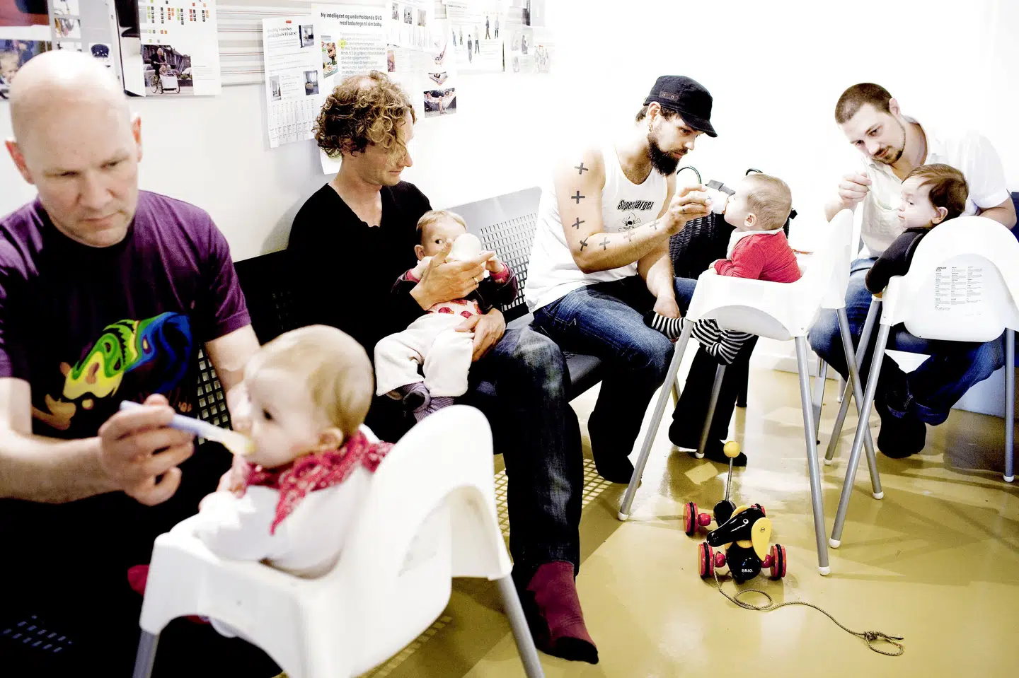 Der øremærkes mere barsel til landets fædre, så der bliver rigeligt med tid til børneaktiviteter som eksempelvis her til babyrytmik på Østerbro i København. (Arkivfoto). Linda Kastrup/Ritzau Scanpix