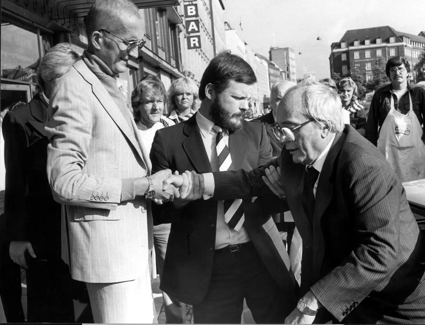 Selvom Jan Smith selv var dødssyg af kræft, var han der stadig for vennen Simon Spies. Her ses de blot et halvt år før de begge døde.