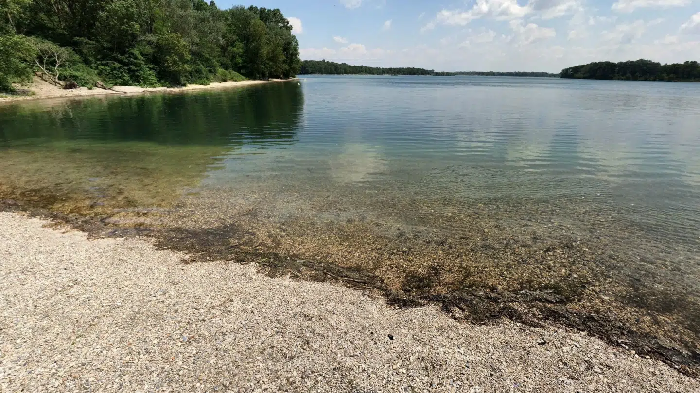 La Mama nudiststrand i Miribel-Jonage-parken i Lyon. Foto: Google Street View