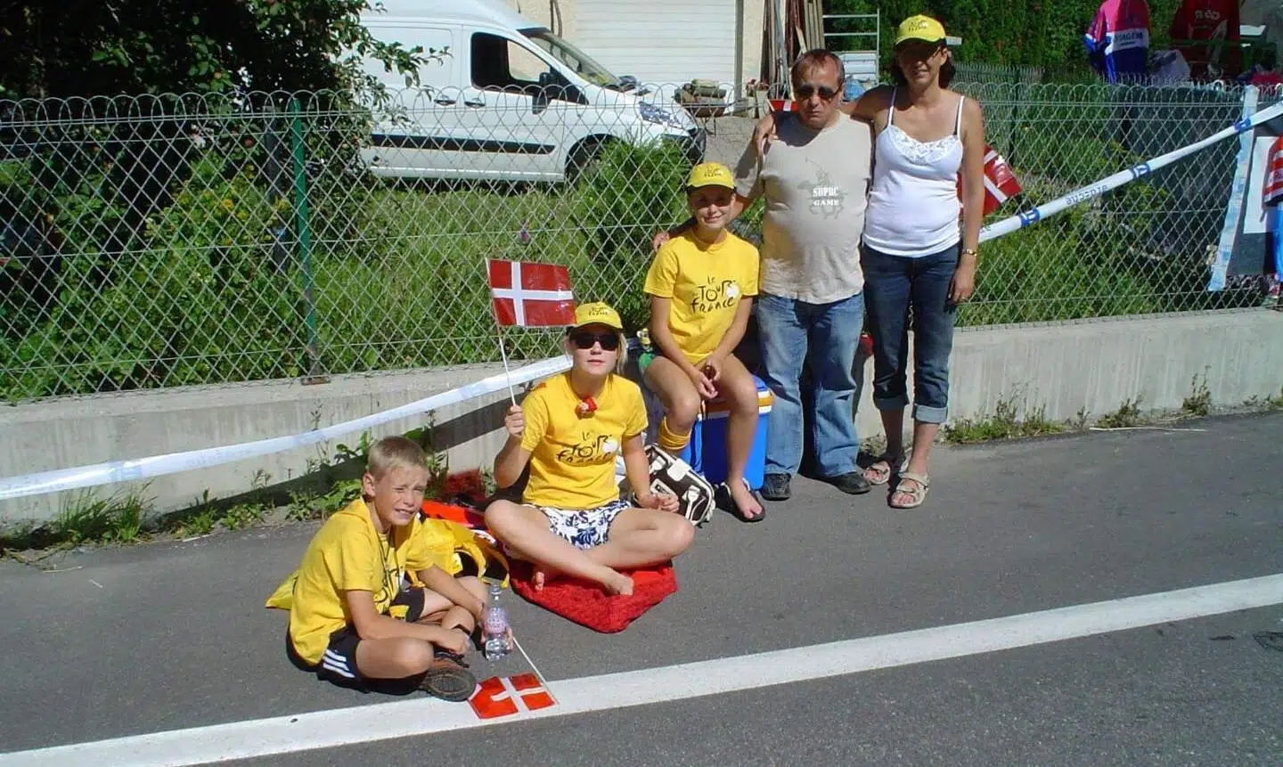 Familien Vingegaard har altid fulgt Tour de France tæt, men sidste år var første gang, at Jonas Vingegaards forældre så deres søn køre verdens største cykelløb.