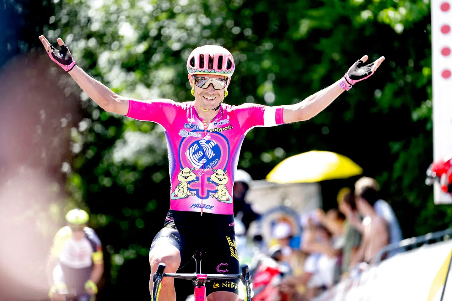 Det var en fest på anden etape, da jeg kørte mig i den prikkede bjergtrøje.