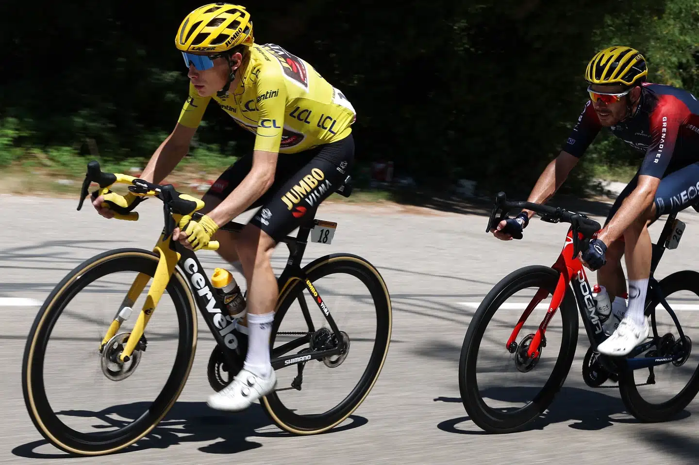 Jonas Vingegaard og co. går en varm weekend i møde. Thomas Samson/Ritzau Scanpix