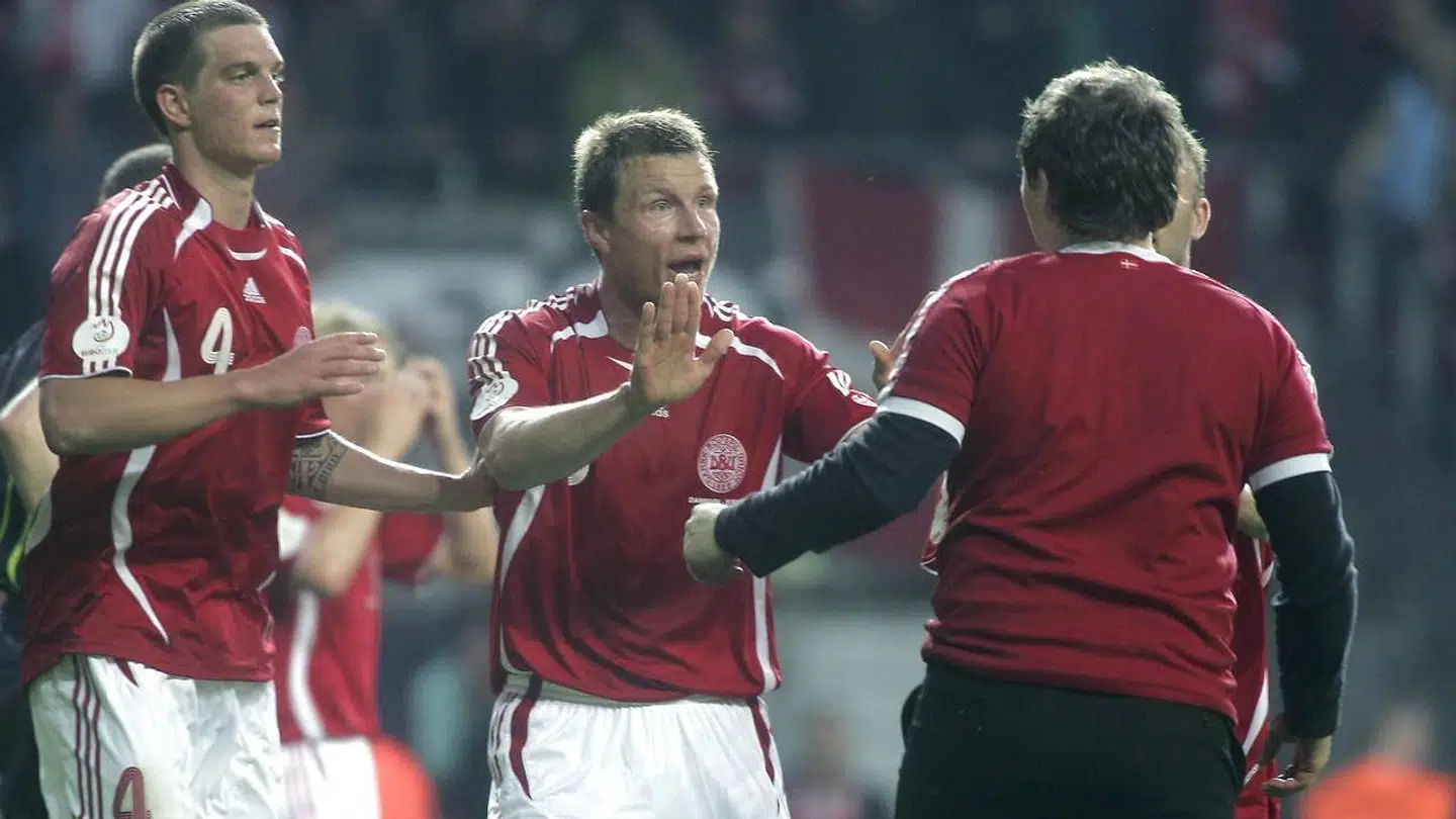 Michael Gravgaard huskes blandt andet for at forsøge at stoppe en gal tilskuer i kamp i Parken mellem Danmark og Sverige i 2007.