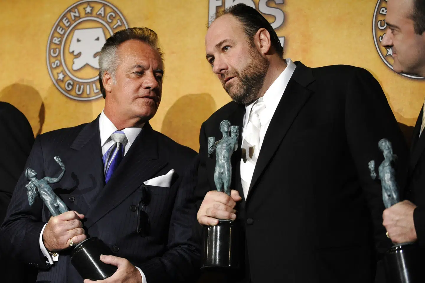 Tony Sirico, til venstre, og James Gandolfini blev i 2008 hædret ved prisuddelingen Screen Actors Guild Award for deres præstationer i The Sopranos. Chris Pizzello/Ritzau Scanpix