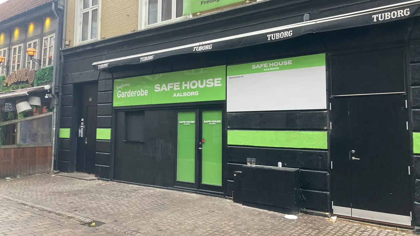 Safe House lørdag morgen efter nattens strabadser.