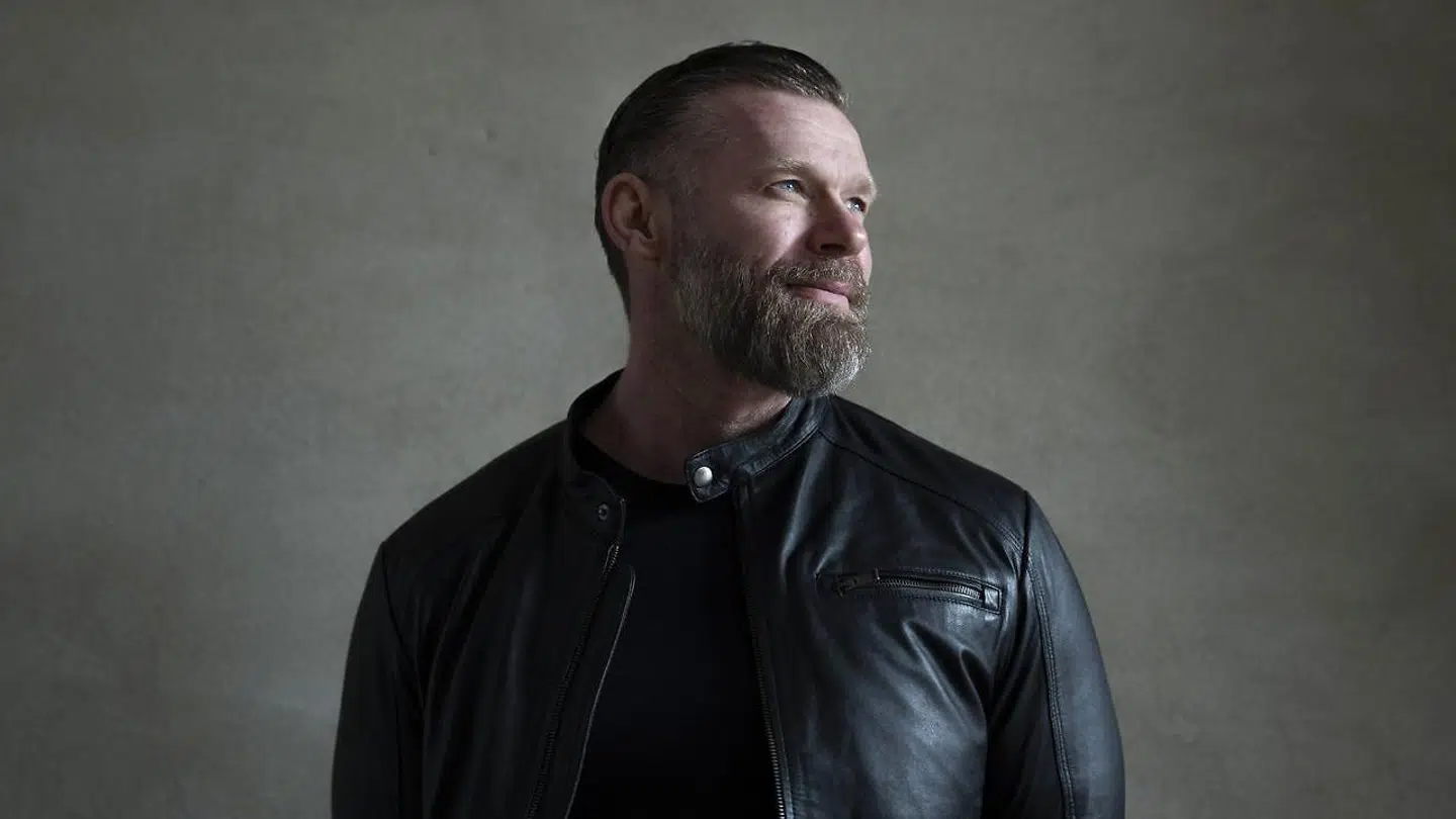 Nu ser den tidligere politiker frem til at dække den kommende valgkamp fra Pilestræde.