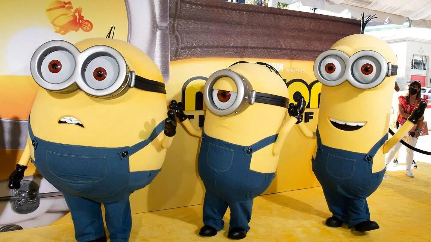 Den nye film om de populære Minions har trukket et uventet publikum i biografen.
