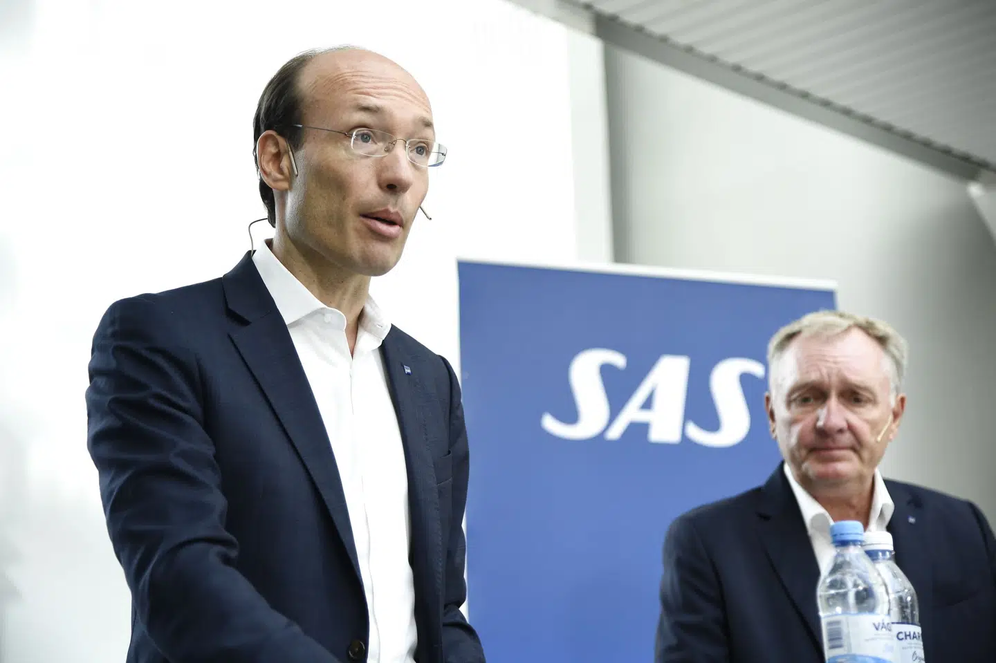 Topchef Anko van der Werff, til venstre, og bestyrelsesformand Carsten Dilling fortalte tirsdag på et pressemøde om planerne om at ansøge om konkursbeskyttelse i det amerikanske retssystem. Torsdag har en domstol i New York givet grønt lys til processen. Lars Schröder /Tt/Ritzau Scanpix