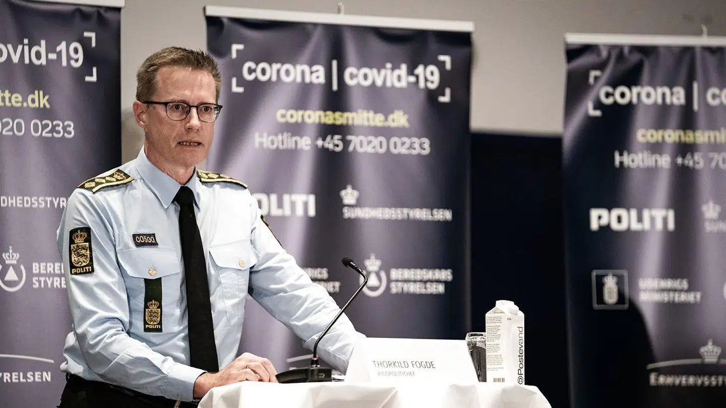 Rigspolitichef Thorkild Fogde deltog ofte i pressemøder i forbindelse med coronaepidemien og håndteringen af ordren om aflivning af alle mink. Her to dage efter det berømte pressemøde 4. november 2020, hvor Mette Frederiksen gav besked om, at alle danske mink skulle aflives.