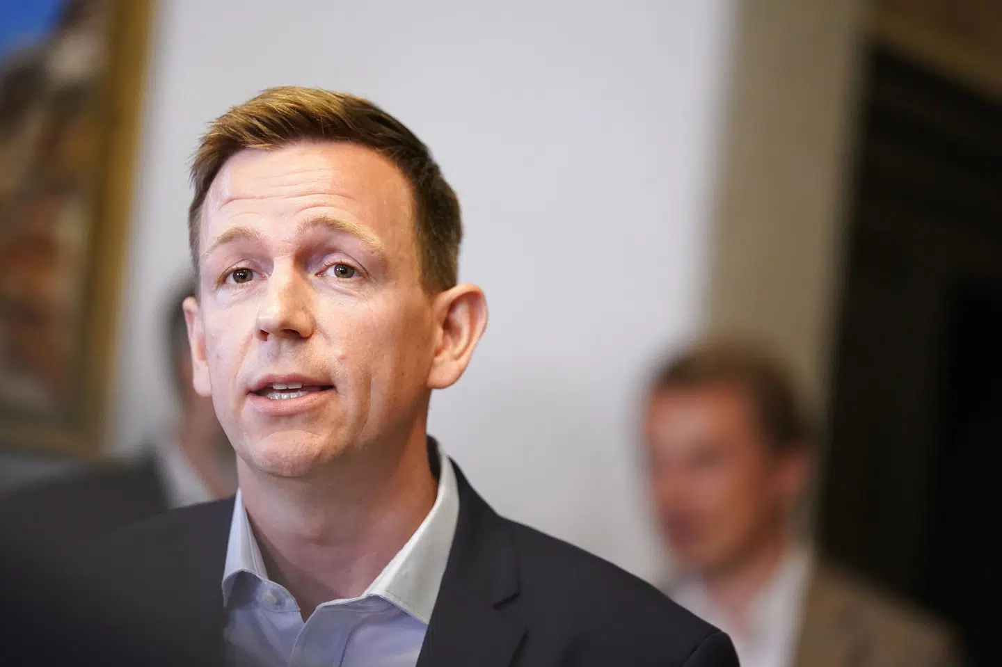 Socialdemokratiets politiske ordfører, Rasmus Stoklund, betegner kritikken af statsminister Mette Frederiksens rolle i Minksagen som en proceskritik. Han mener ikke, at hun har begået fejl i forløbet. Liselotte Sabroe/Ritzau Scanpix