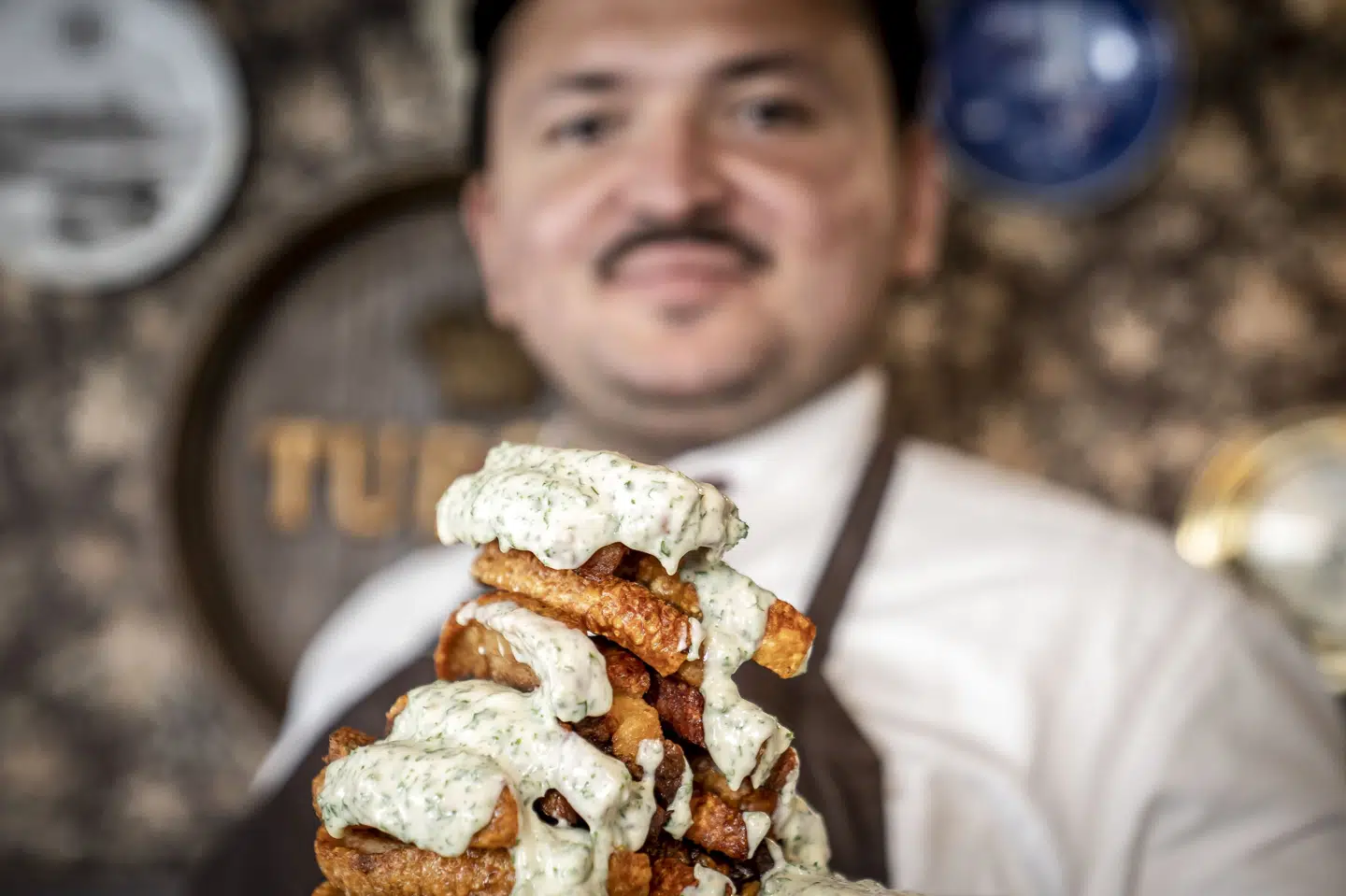 Umut Sakarya er indehaver af Guldkroen, der serverer gammeldags dansk mad. (Arkivfoto). Mads Claus Rasmussen/Ritzau Scanpix