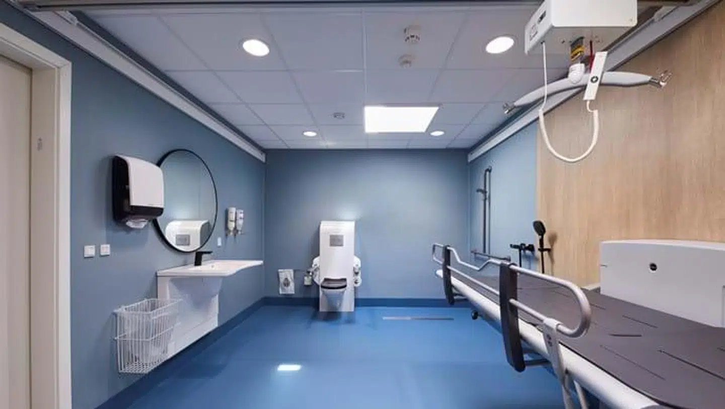 Det nye toilet er i første omgang et pilotprojekt, som der efterfølgende skal evalueres på.